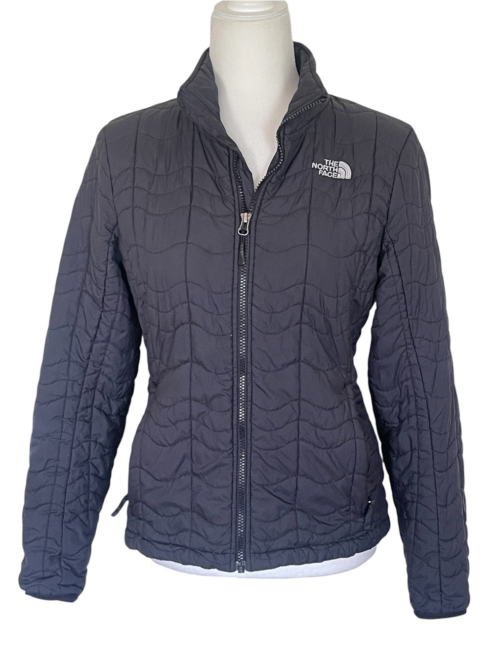 The North Face Lightweight Insulated Jacket Casual Cozy Activewear Monochromatic